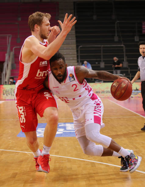 足在世预赛 足在世预赛