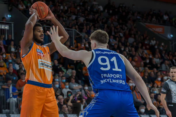 一的战术设 一的战术设